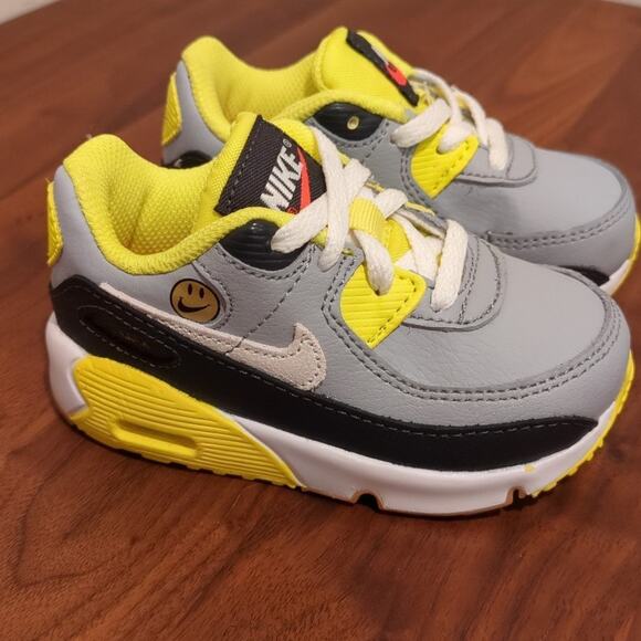 Air Max 90 Leather 'Go The Extra Smile'Toddler sneaker/ shoes NEW C6 - Picture 1 of 8